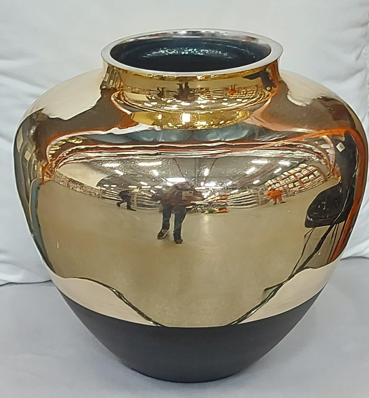 Vază decorativă din sticlă, negru și auriu, 22.5 cm – Stil modern rafinat (4-2)